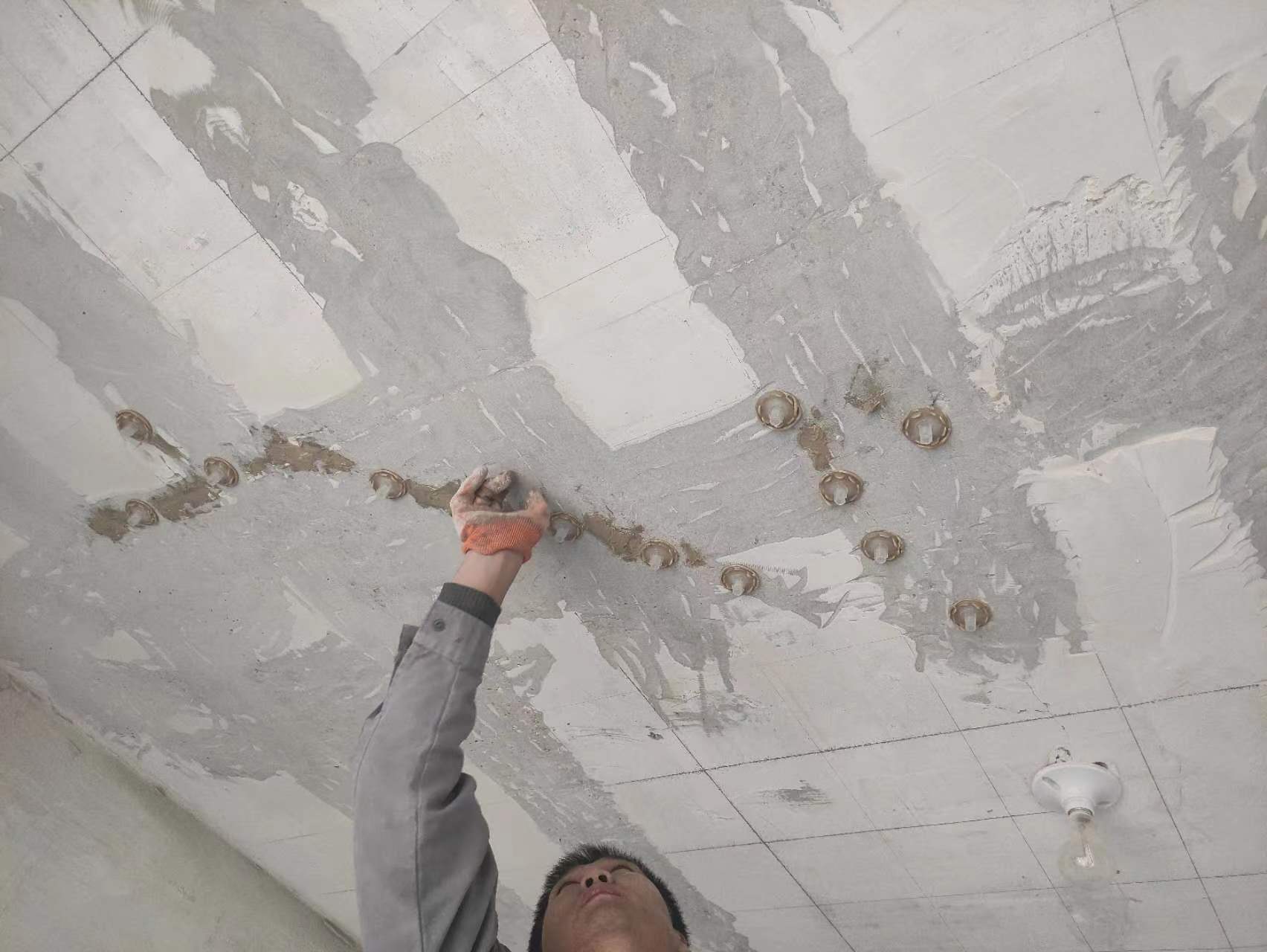 黄州混凝土楼板裂缝为什么会开裂?怎么修补?